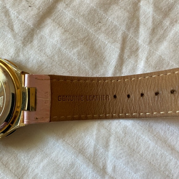 Guess Ladies Fashion Watch⌚️ - Picture 7 of 9